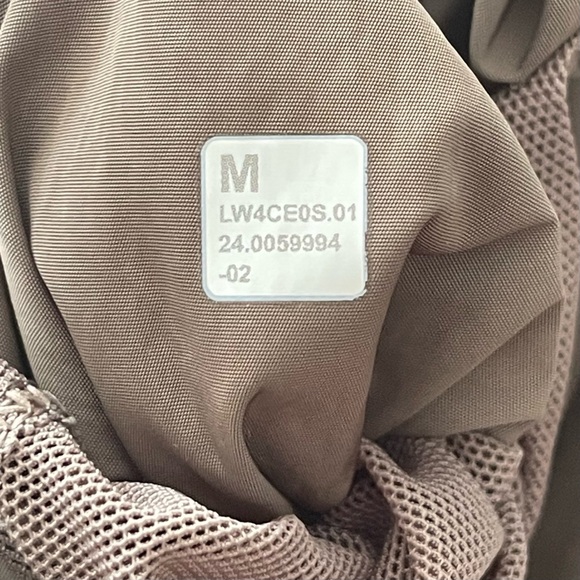 SOLD.  Lululemon Lightweight Hem-Cinch Bomber Jacket Nomad Size M - Picture 8 of 13